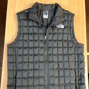 Black North Face Thermoball Vest, Size Medium